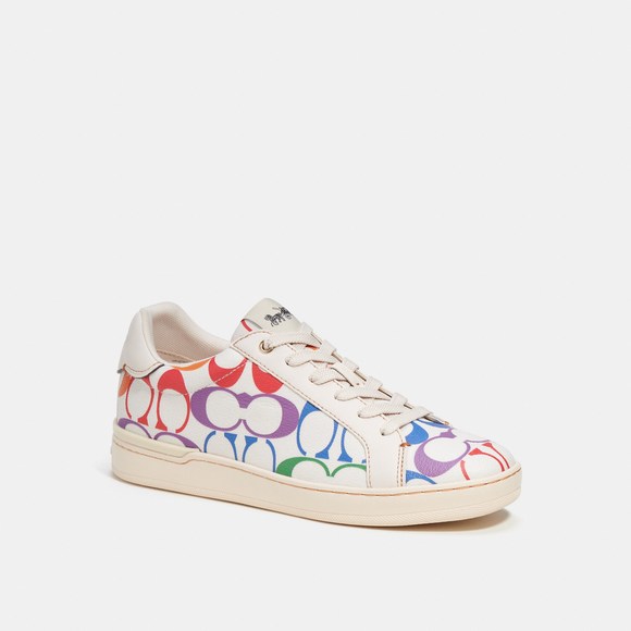 NWT Coach Outlet Clip Low Top Sneaker In Rainbow Signature Canvas - Picture 1 of 6